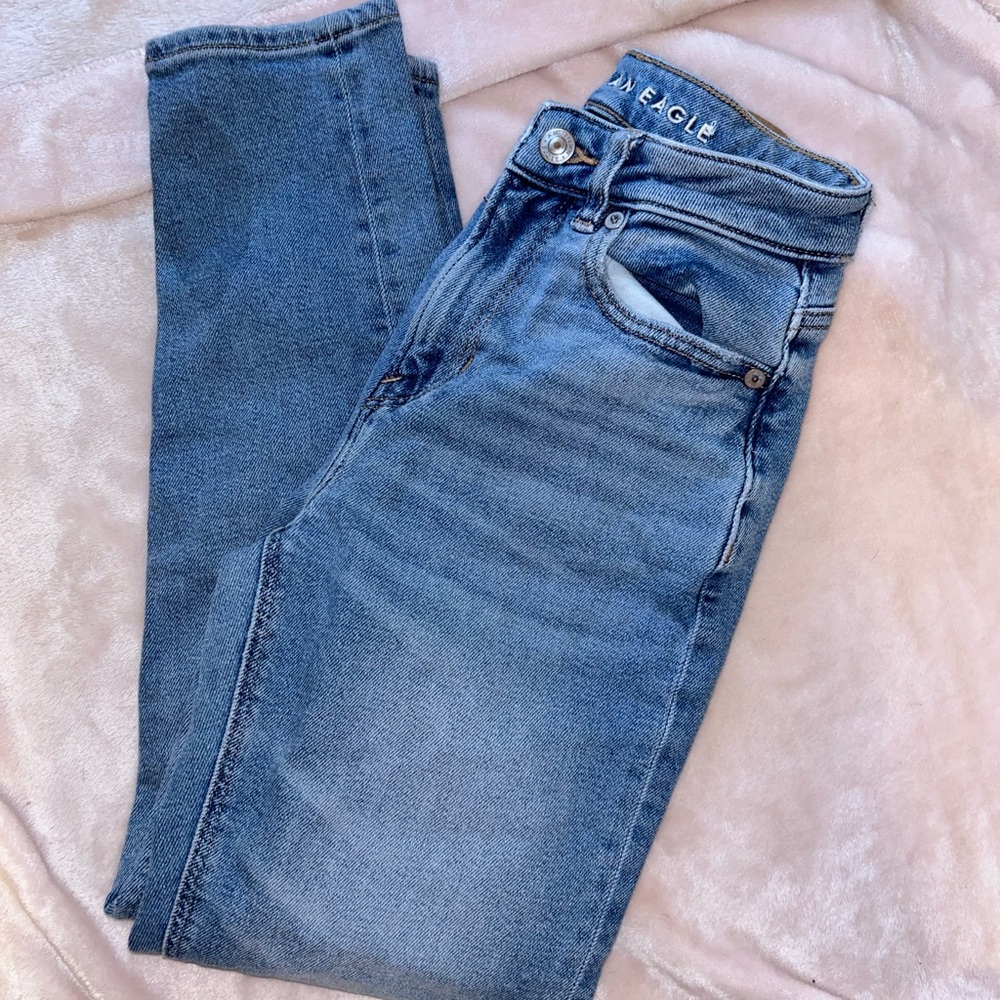 American eagle mom jeans